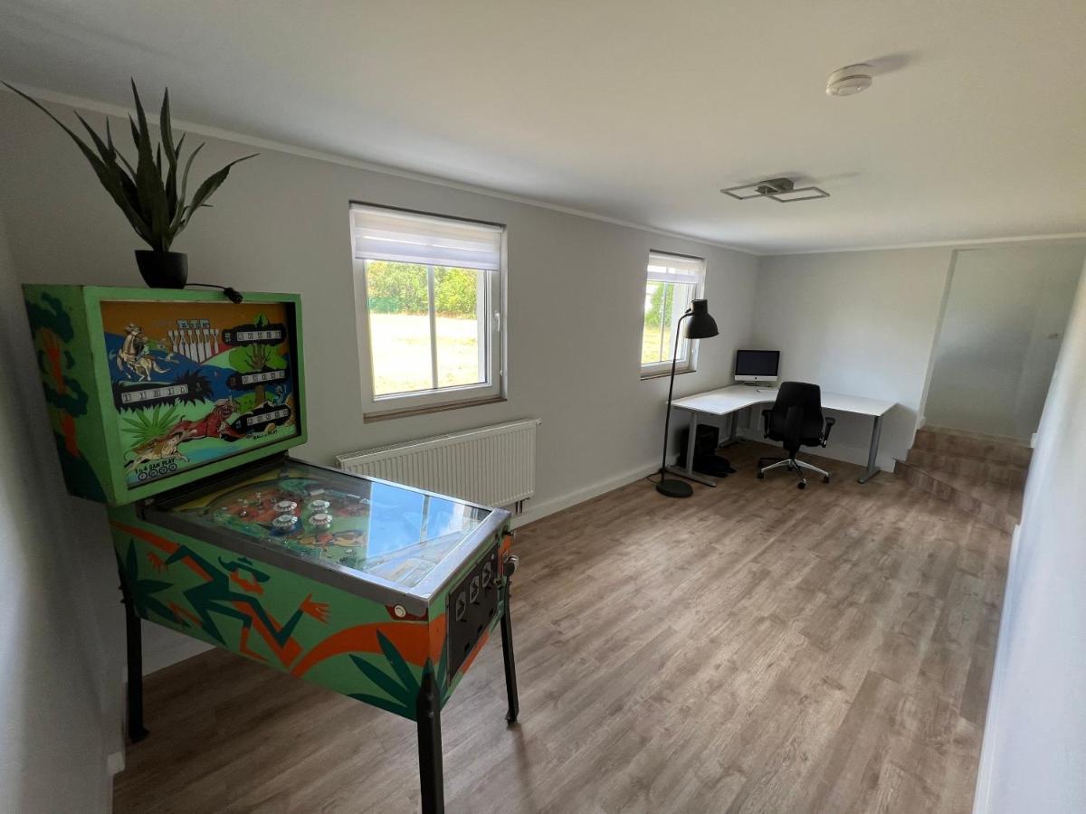 Bungalow 4 Schlafzimmer 8 Personen Parkplatz Grundstueck Garten Lipsk Zewnętrze zdjęcie